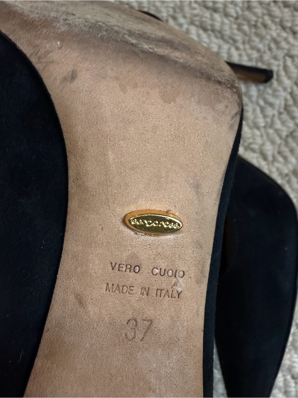 Sergio Rossi Black Suede Pointed-Toe Pumps - Picture 5 of 6